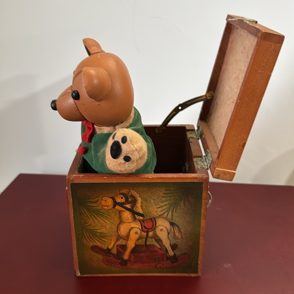 Rare Piece Vintage Music Box Pop Up Teddy Bear Sound of Music Song - Picture 4 of 12